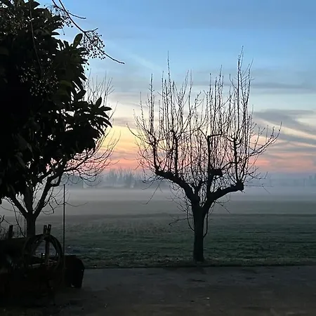 Casetta Rossa Nel Parco Del Delta Del Po *