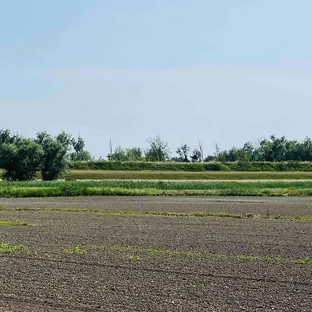 Casetta Rossa Nel Parco Del Delta Del Po *